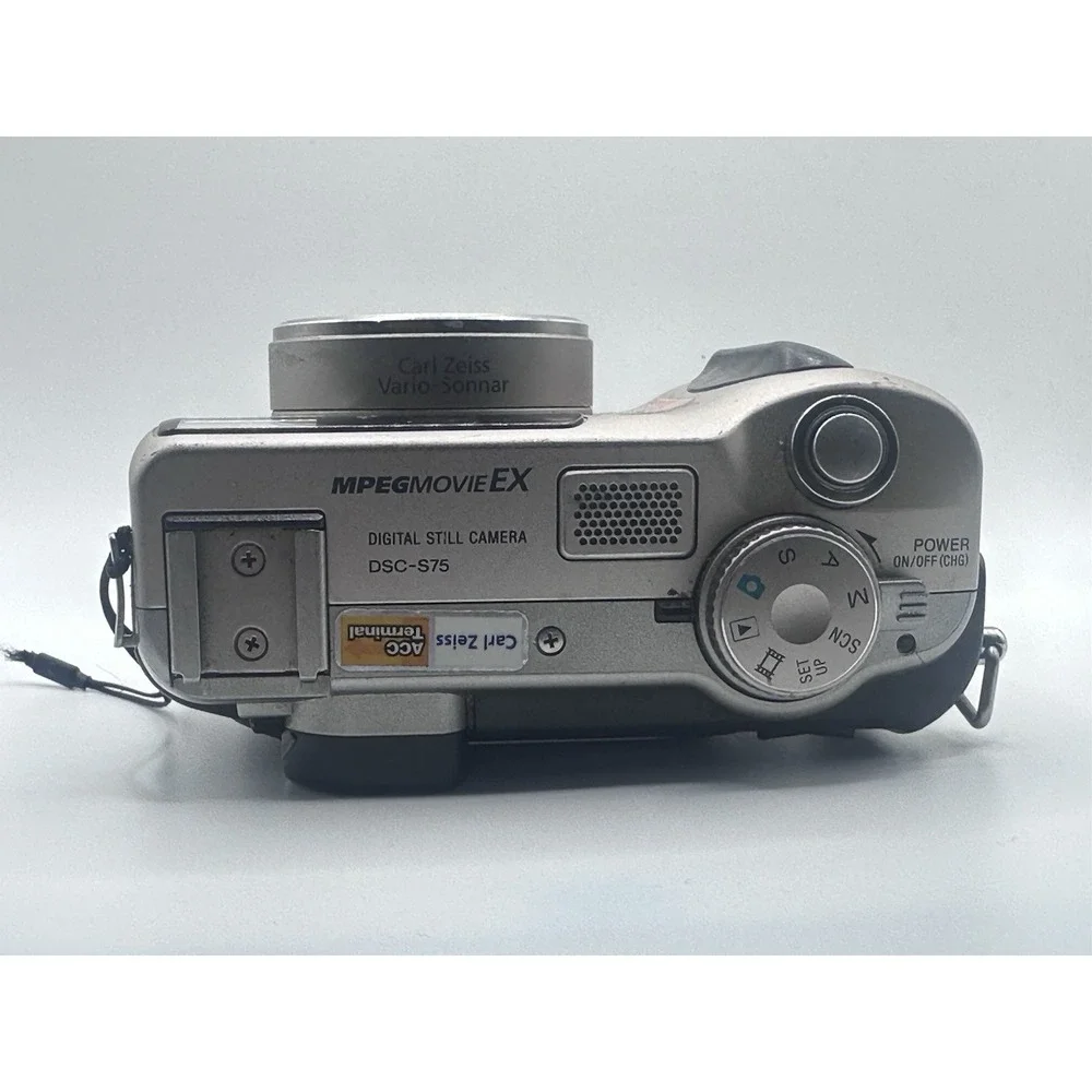 Sony Cyber-shot DSC-S75 Digital Camera Carl Zeiss Silver Untested For Parts